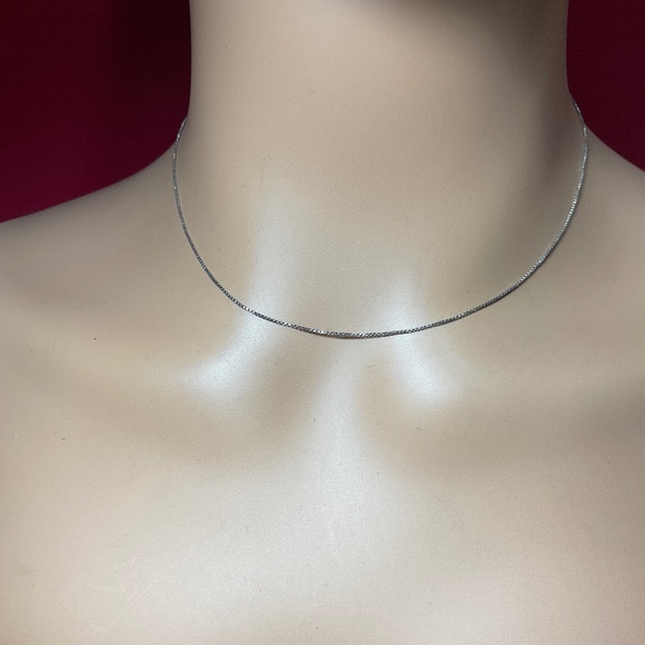 Sterling Silver Italian Chain / Necklace. 16 inches long - Picture 1 of 5